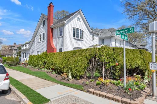 199 Tulip Avenue, Floral Park, New York image 23