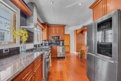 199 Tulip Avenue, Floral Park, New York image 10