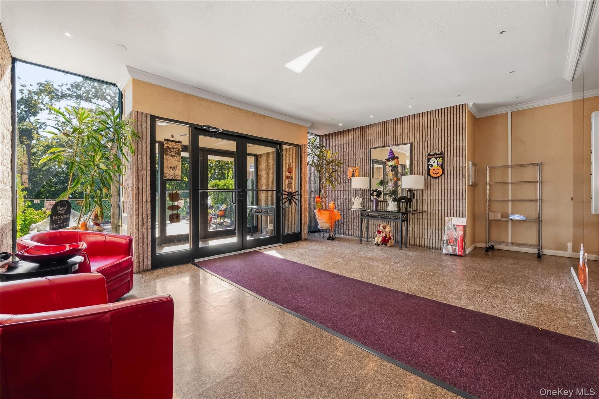 130 Colonial Parkway 3L