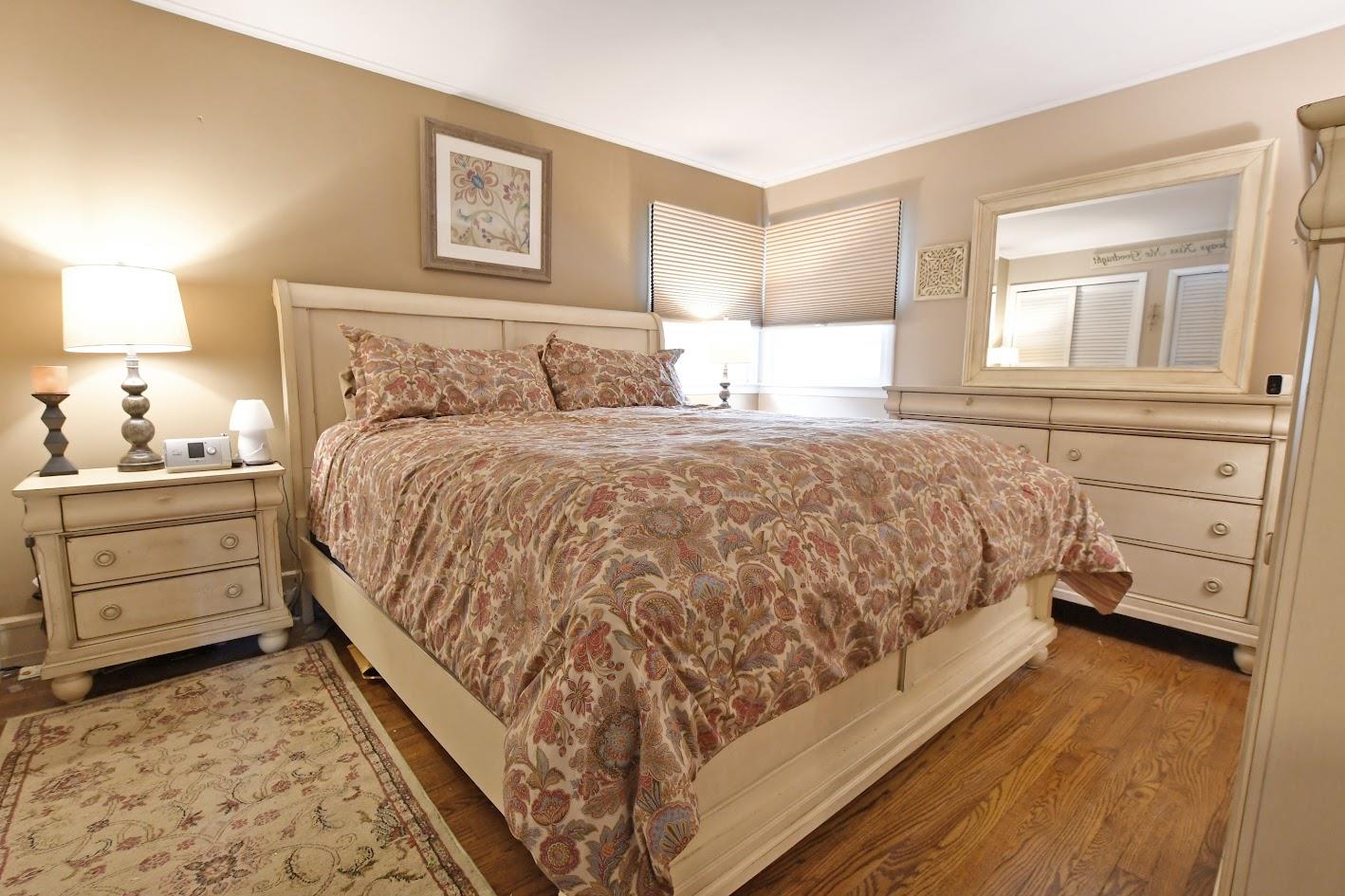 125 Chestnut Street, Mount Sinai, New York image 13