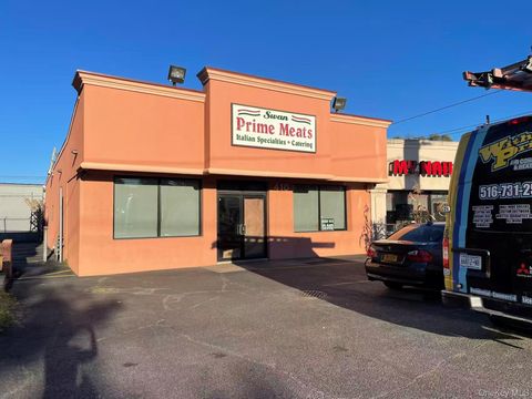 Multifamily For Sale - 410-412 N Wantagh Avenue<br/> Bethpage, NY 11714