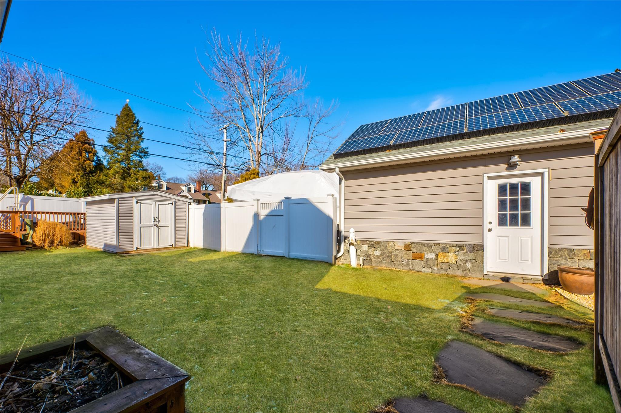 17 West Street, North Port, New York image 42