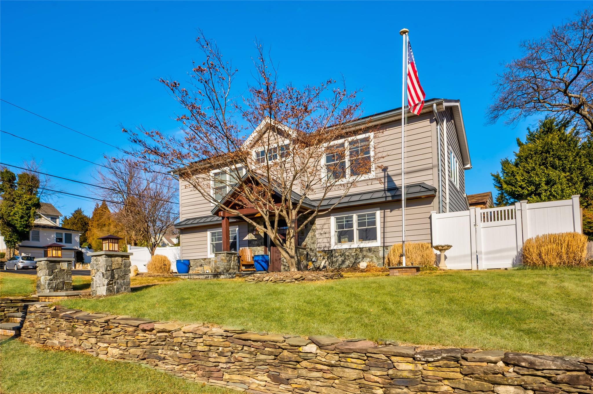 17 West Street, North Port, New York image 31