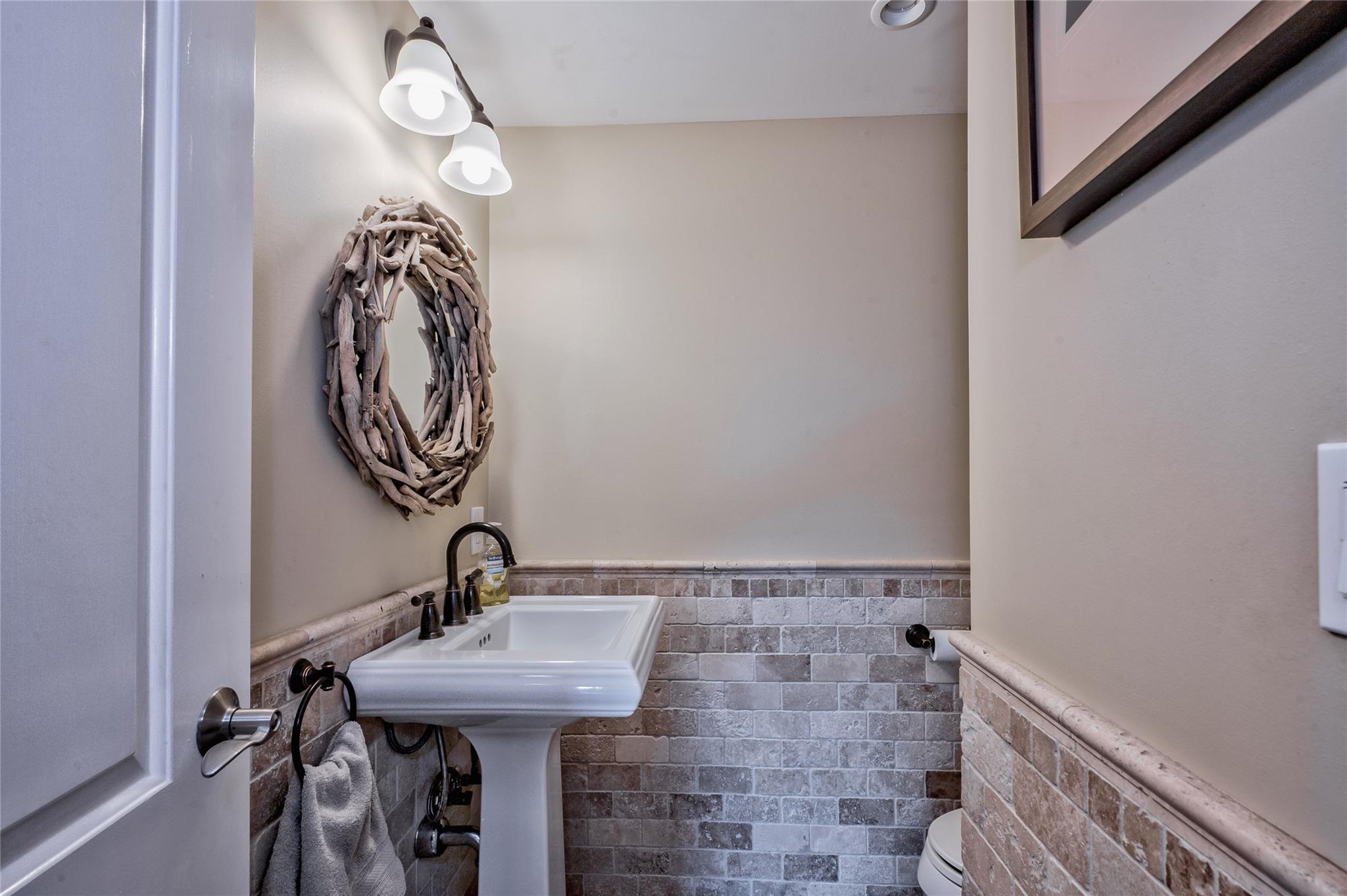 17 West Street, North Port, New York image 17