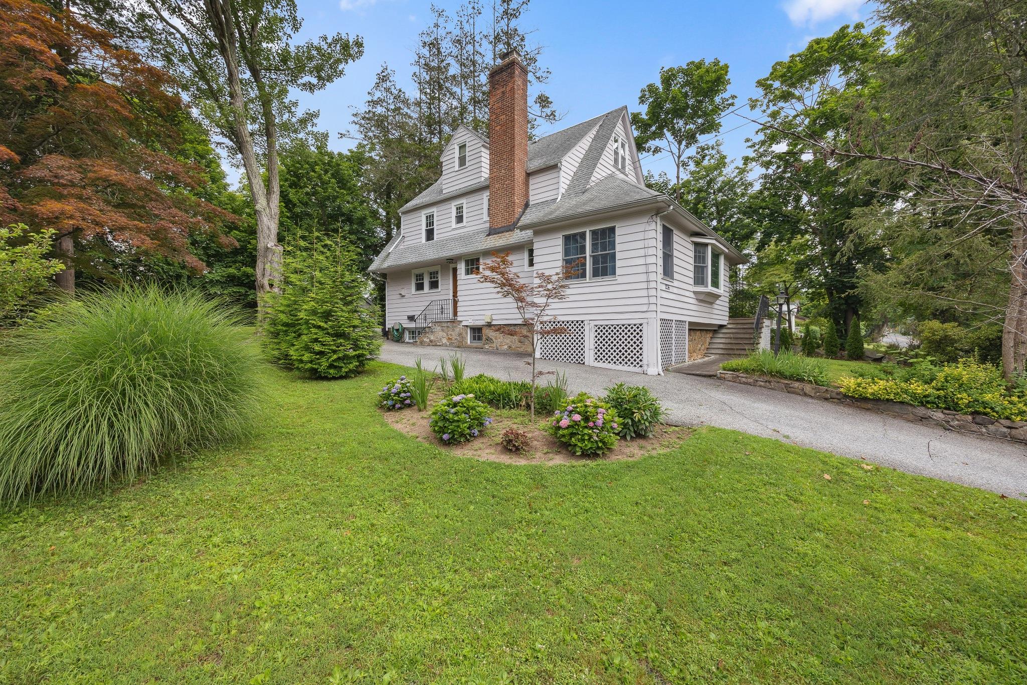 1235 Post Road