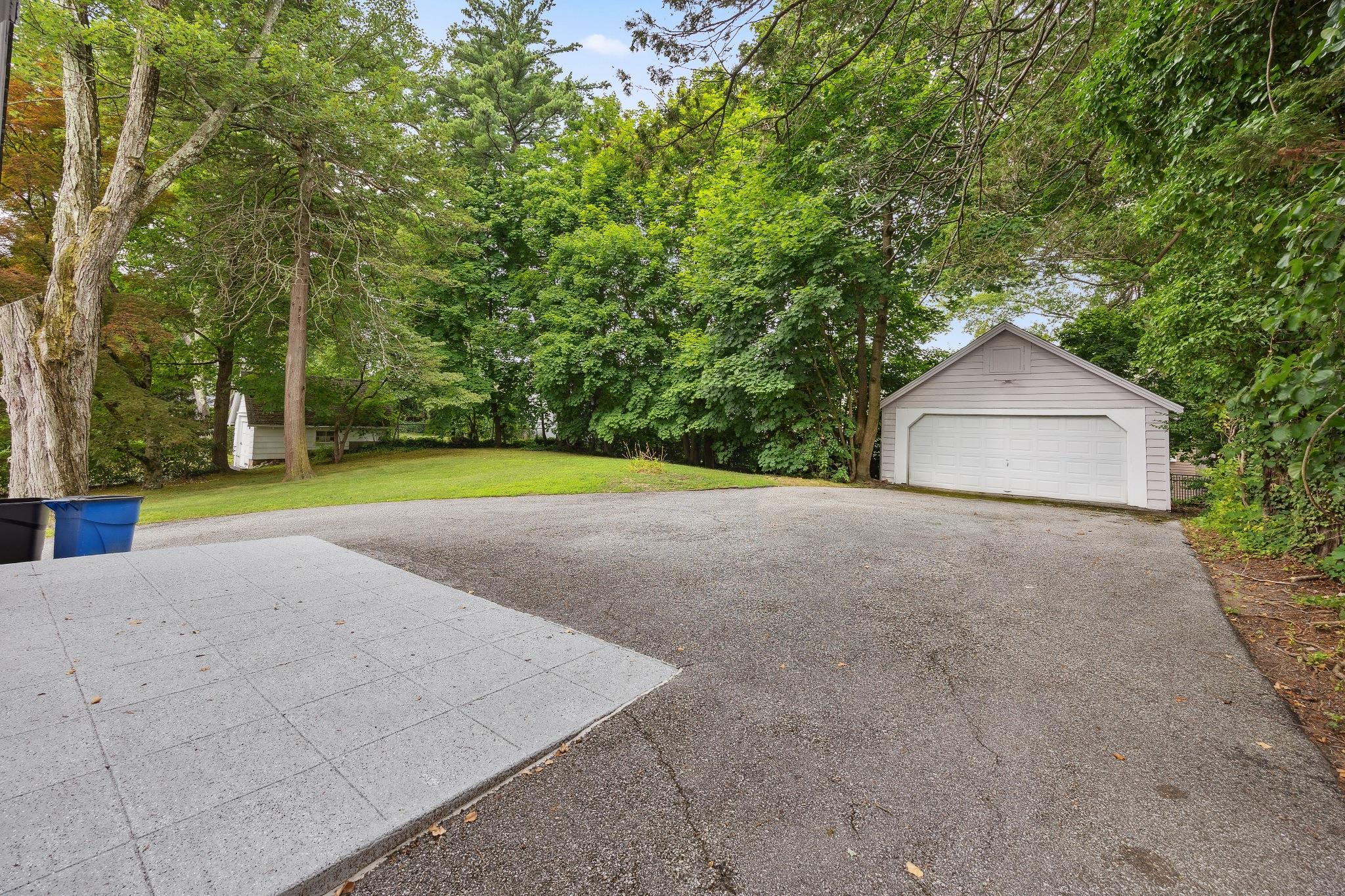 1235 Post Road