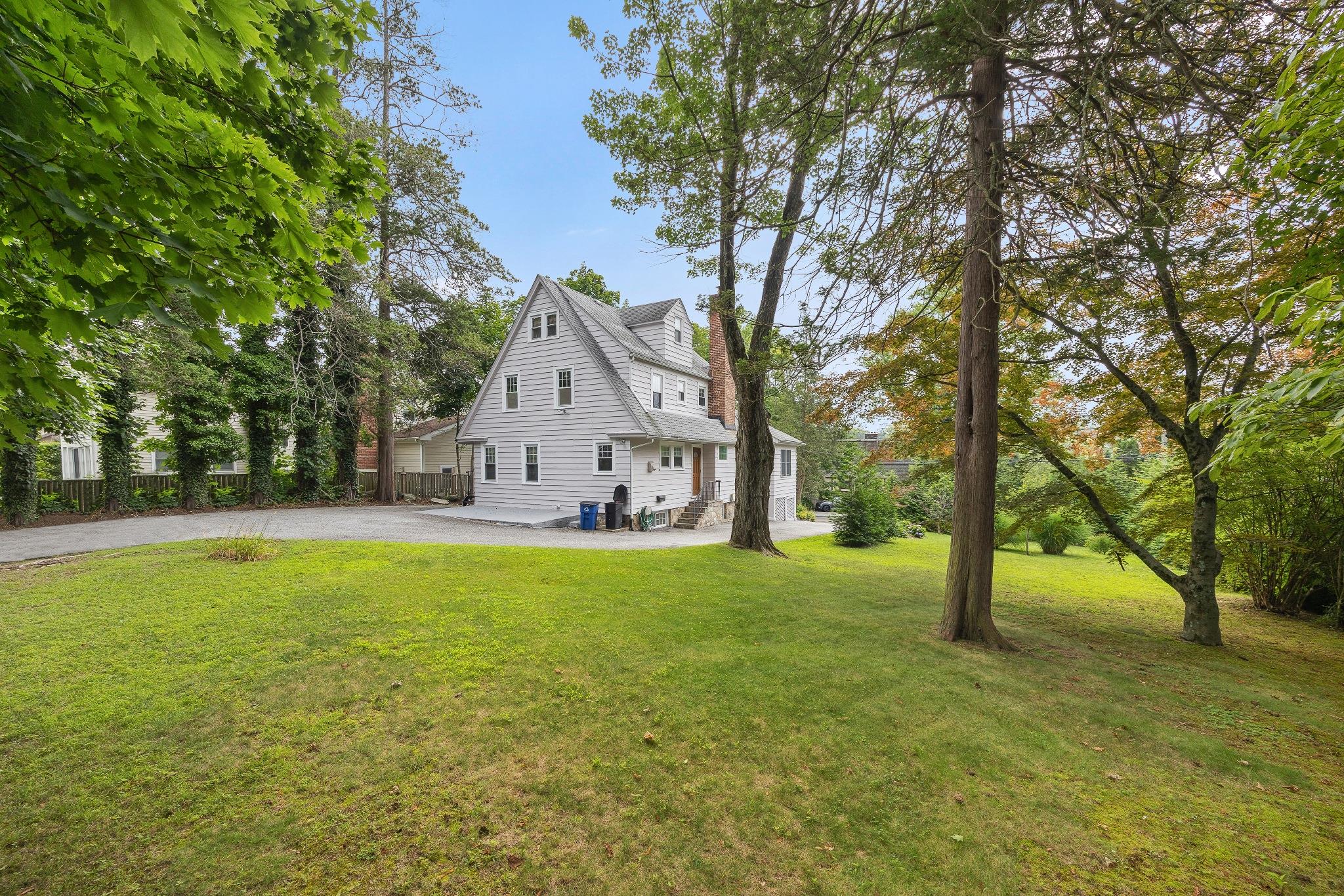 1235 Post Road