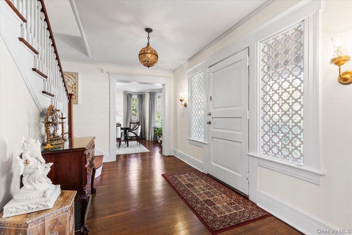 47 GREENACRES Avenue