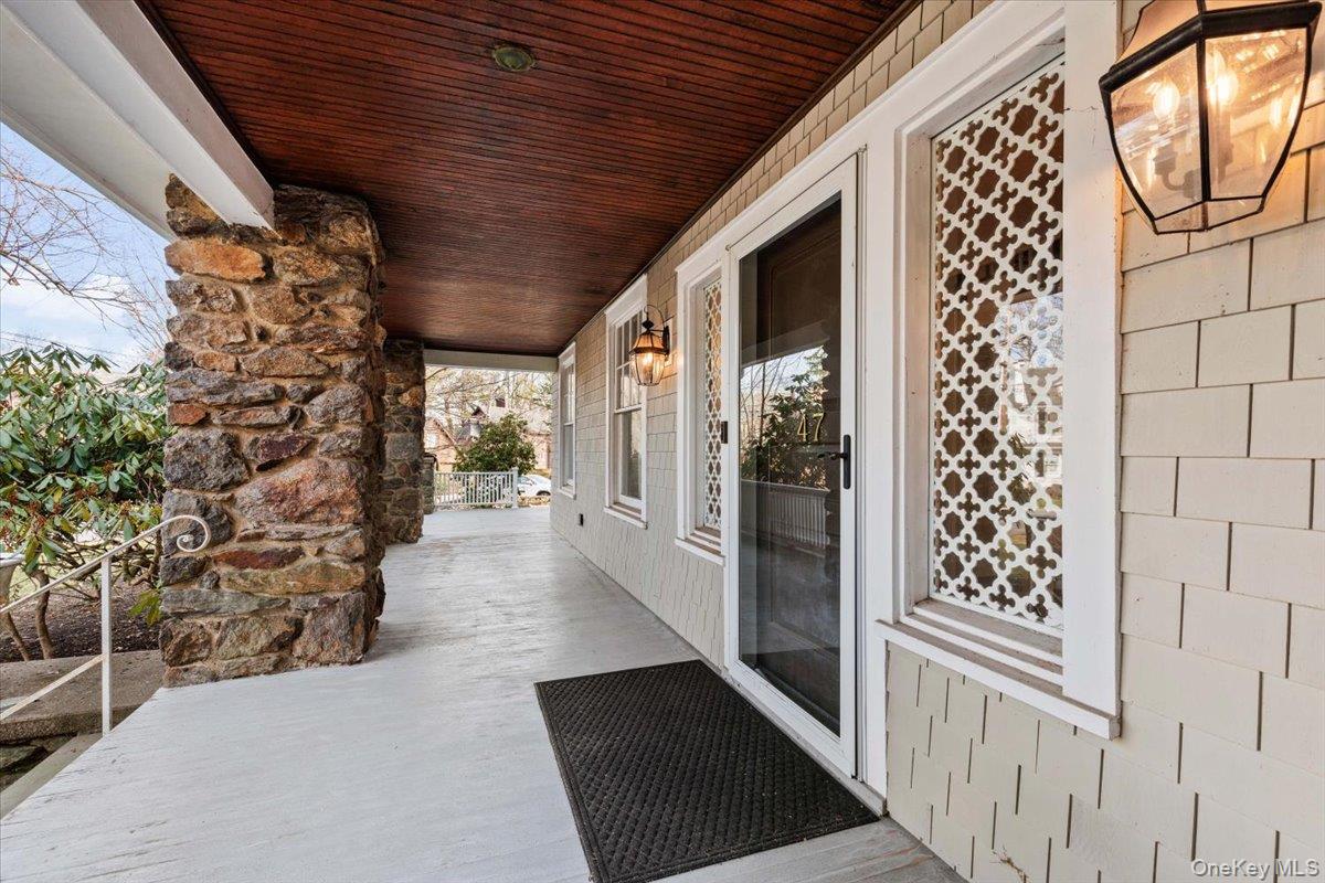 47 GREENACRES Avenue