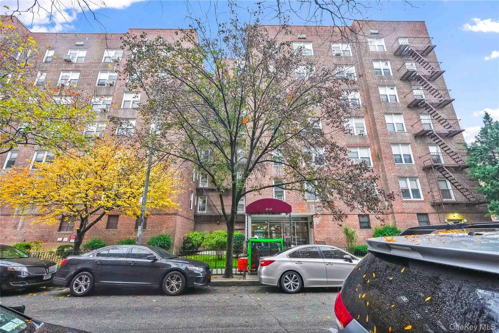 Photo of 33-45 92 Street #2B, Jackson Heights, NY 11372 (MLS # 941762)