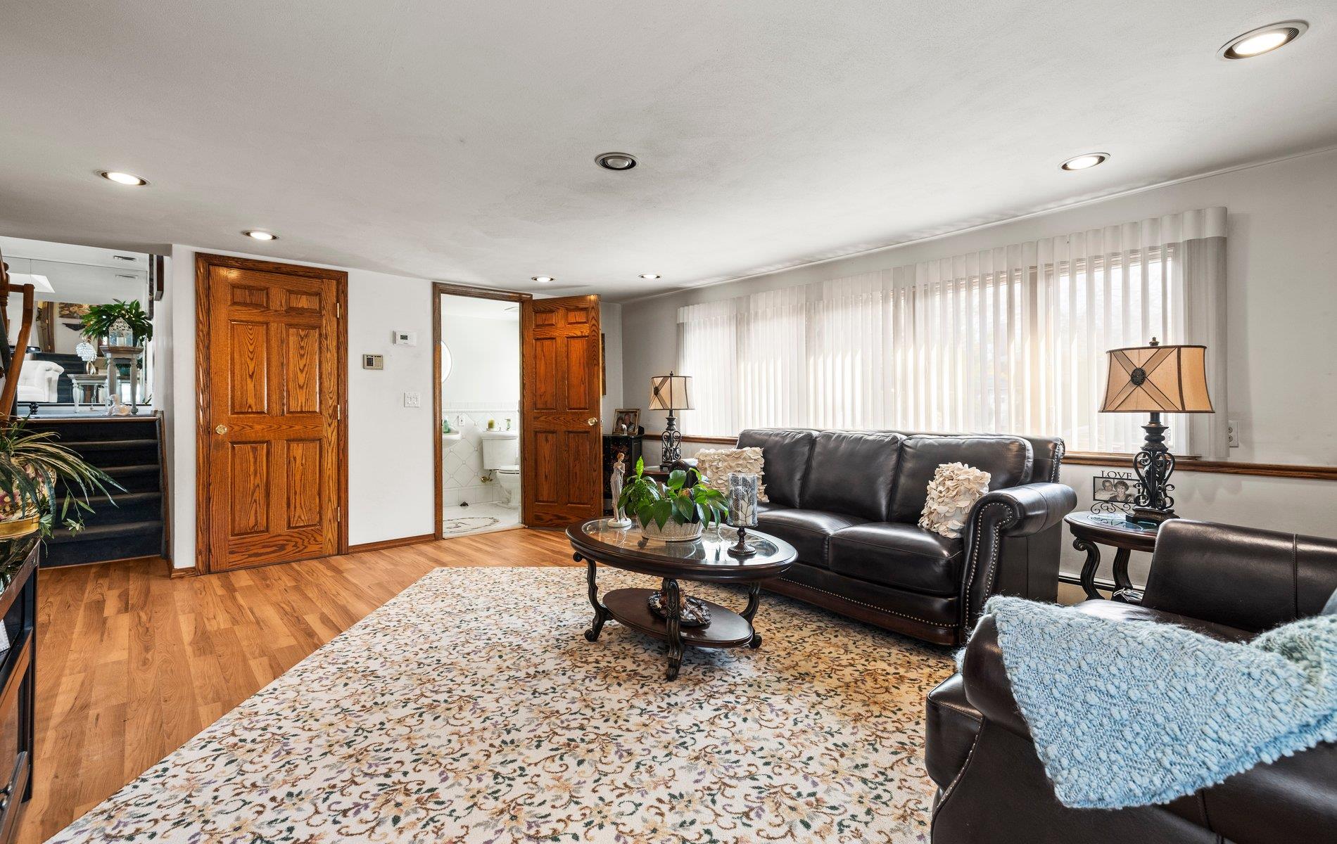 39 Maridon Lane, Commack, New York image 12