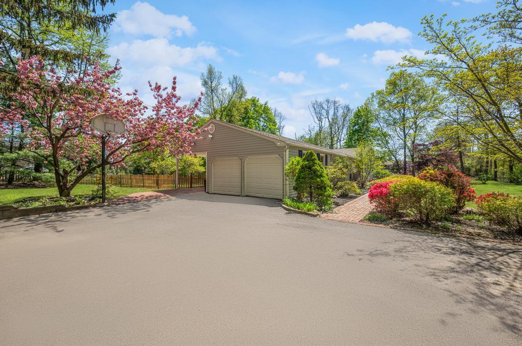 85 Meadow Glen Road