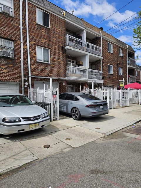 5824 Van Cleef Street Corona NY 11368