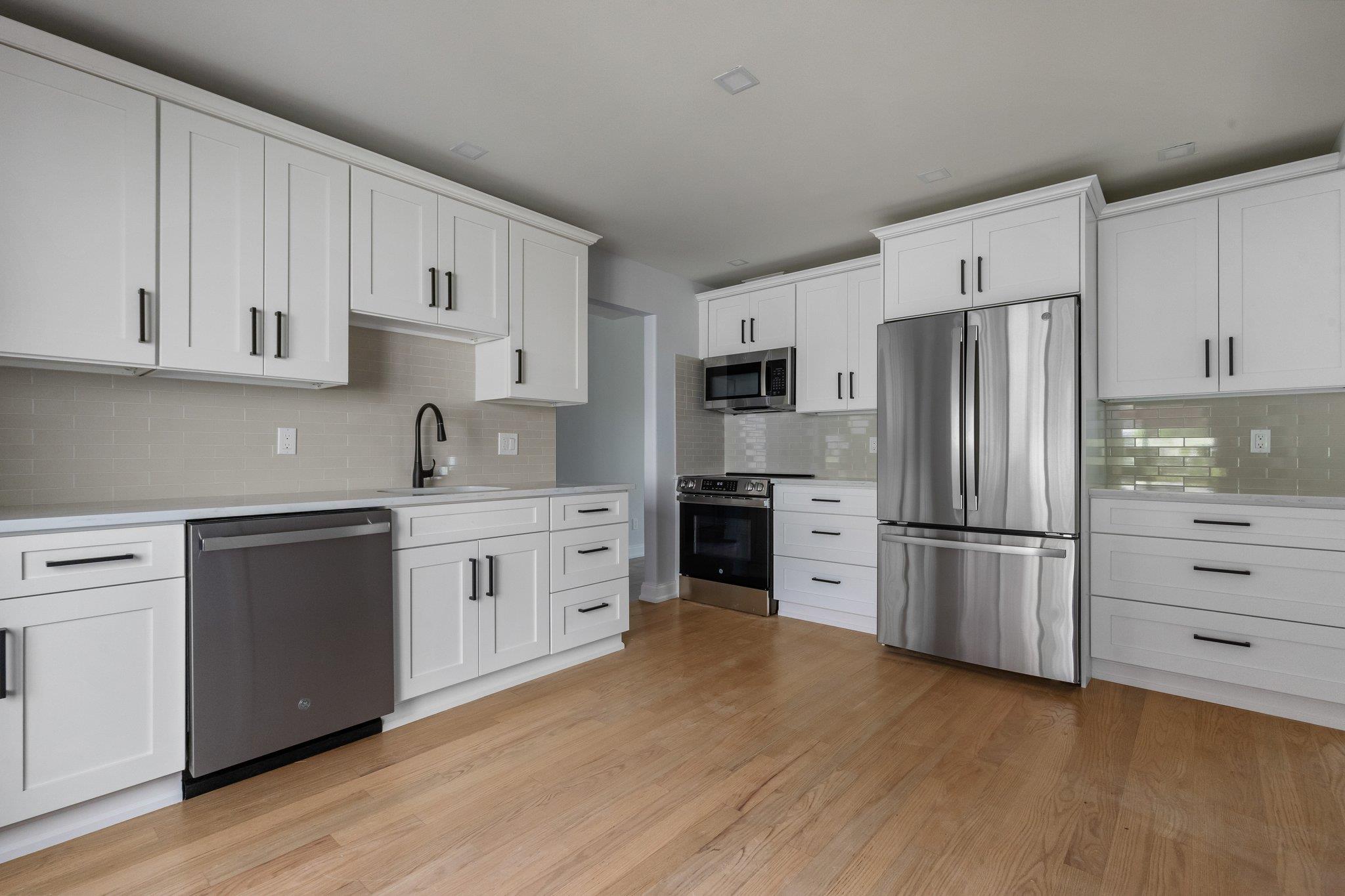 6 Heritage Hills B