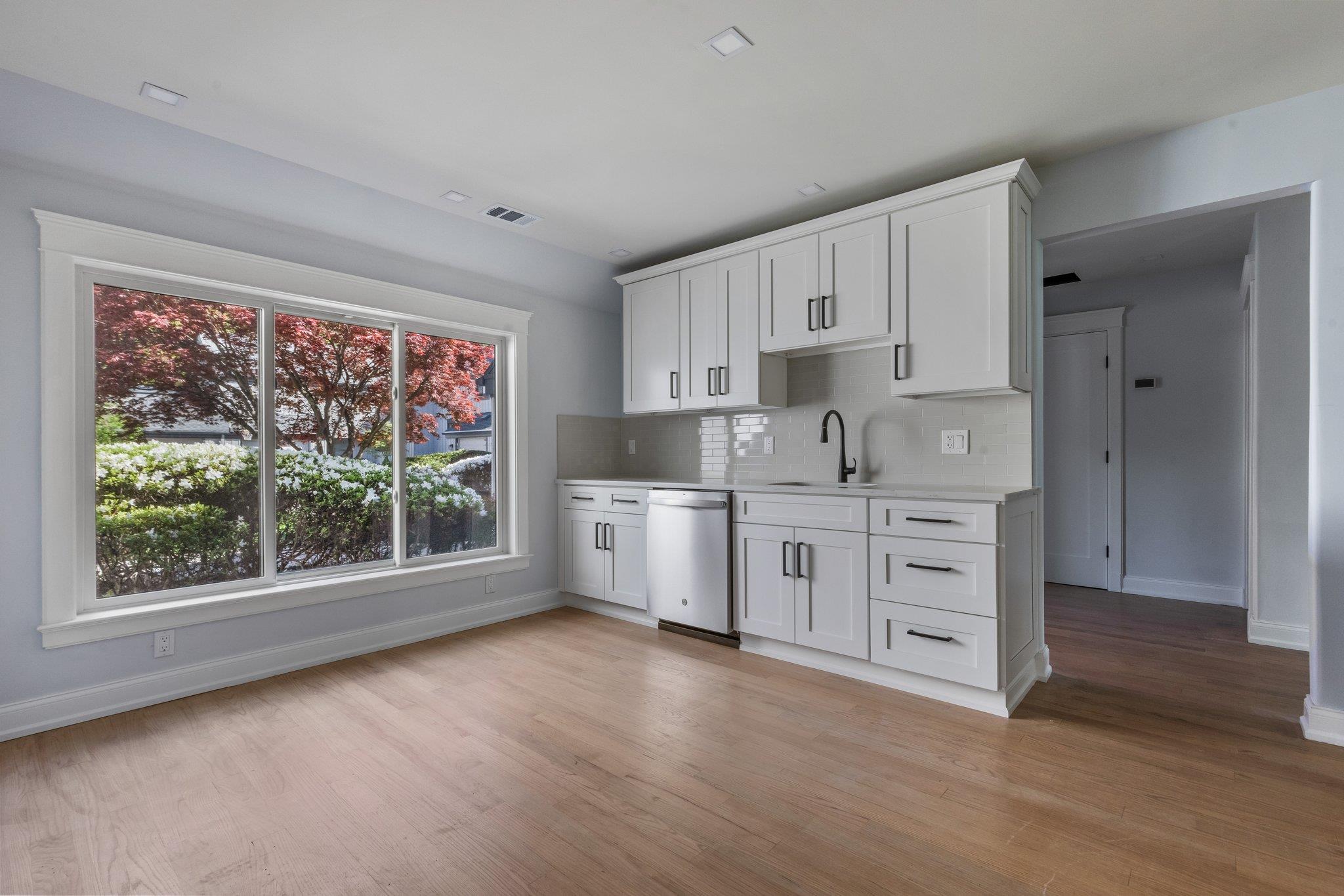 6 Heritage Hills B