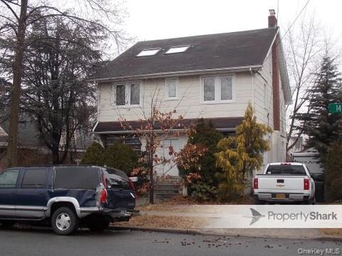 15723 14th Avenue Whitestone NY 11357