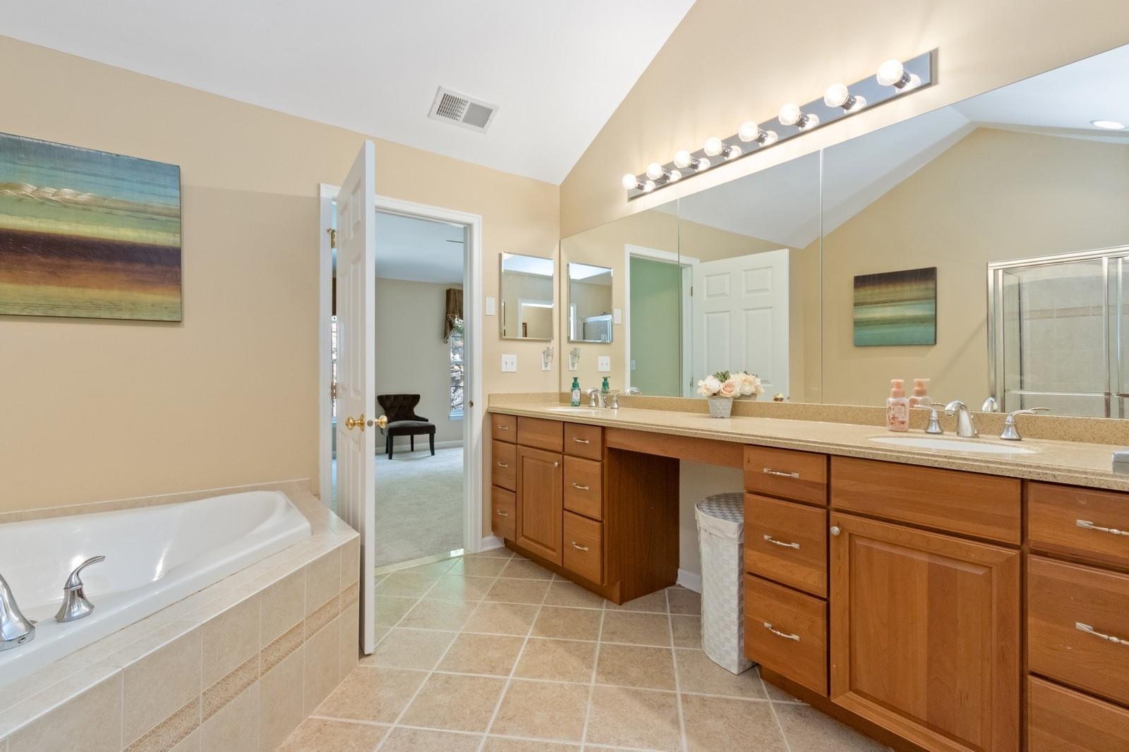 886 Huntington Drive, Fishkill, New York image 33