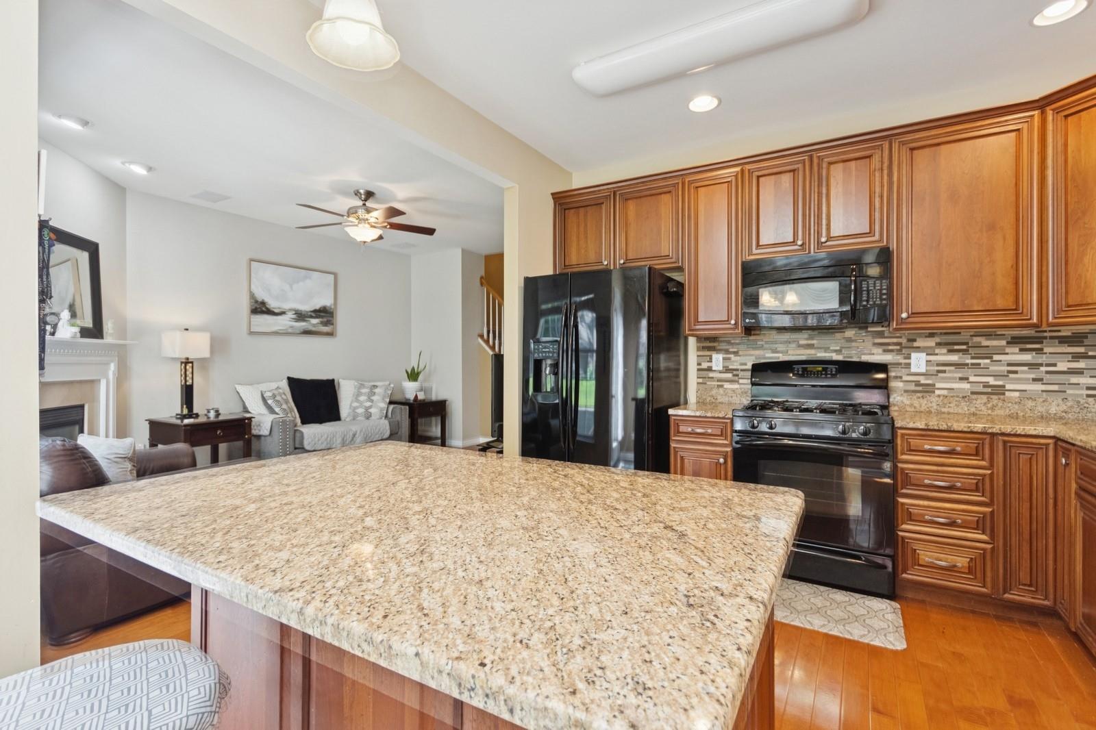 886 Huntington Drive, Fishkill, New York image 17