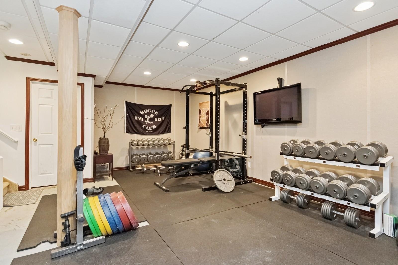 886 Huntington Drive, Fishkill, New York image 38