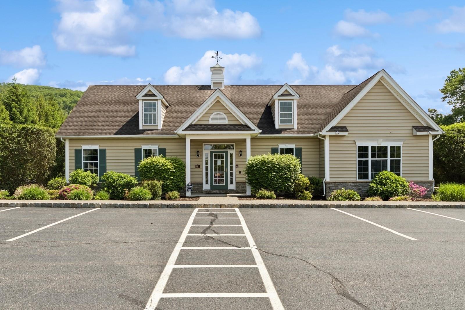 886 Huntington Drive, Fishkill, New York image 42