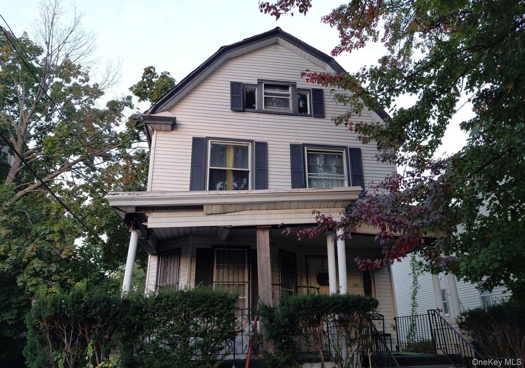 Photo of 322 S 3rd Avenue, Mount Vernon, NY 10550 (MLS # 1065924)