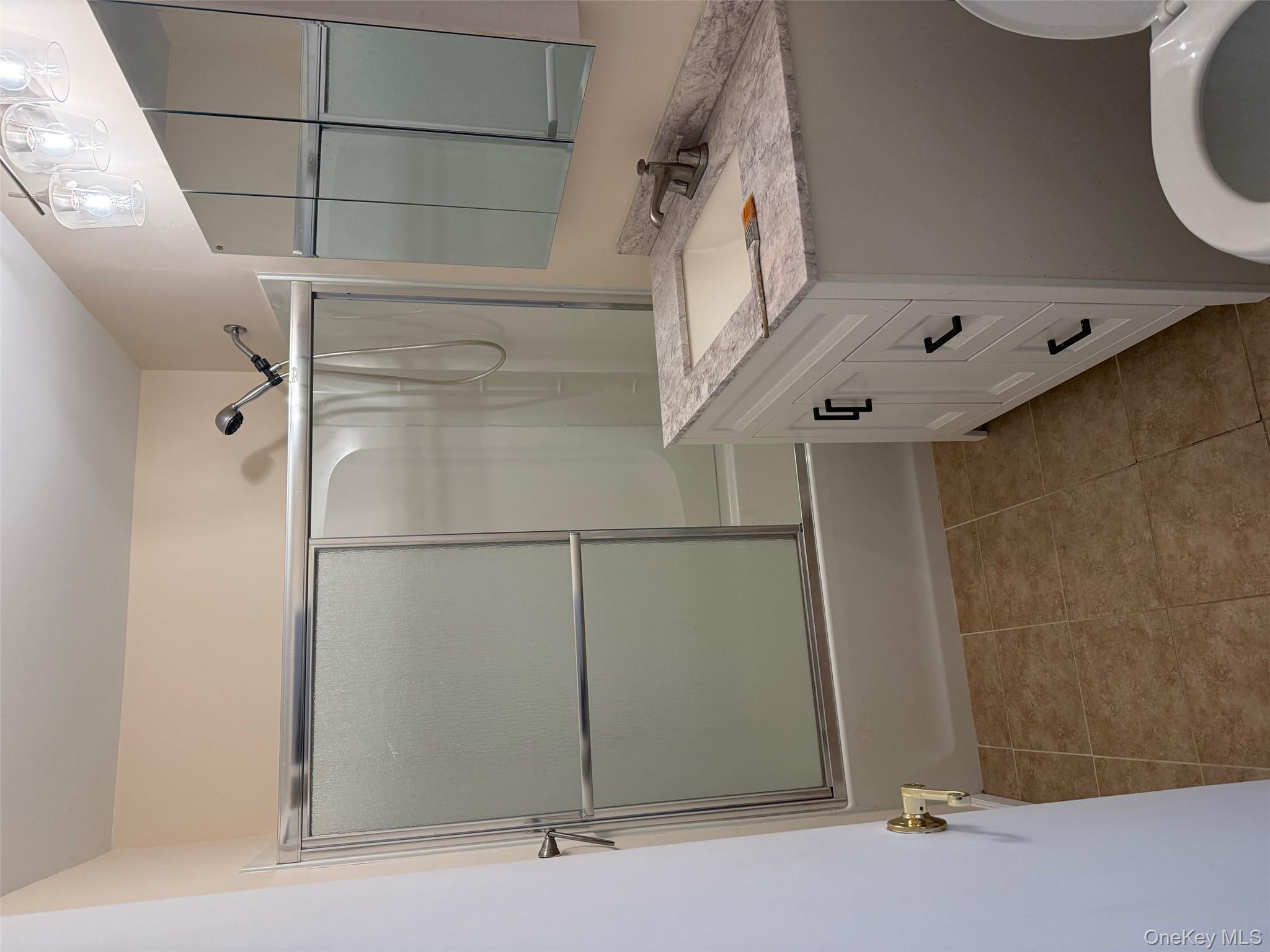 15 Granada Crescent 4