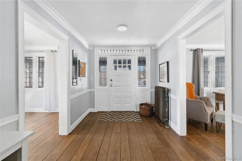 Photo of 46 E Hyatt Avenue, Mount Kisco, NY 10549 (MLS # 938825)