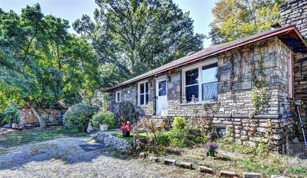 Photo of 120 Route 17K, Newburgh, NY 12550 (MLS # 923166)