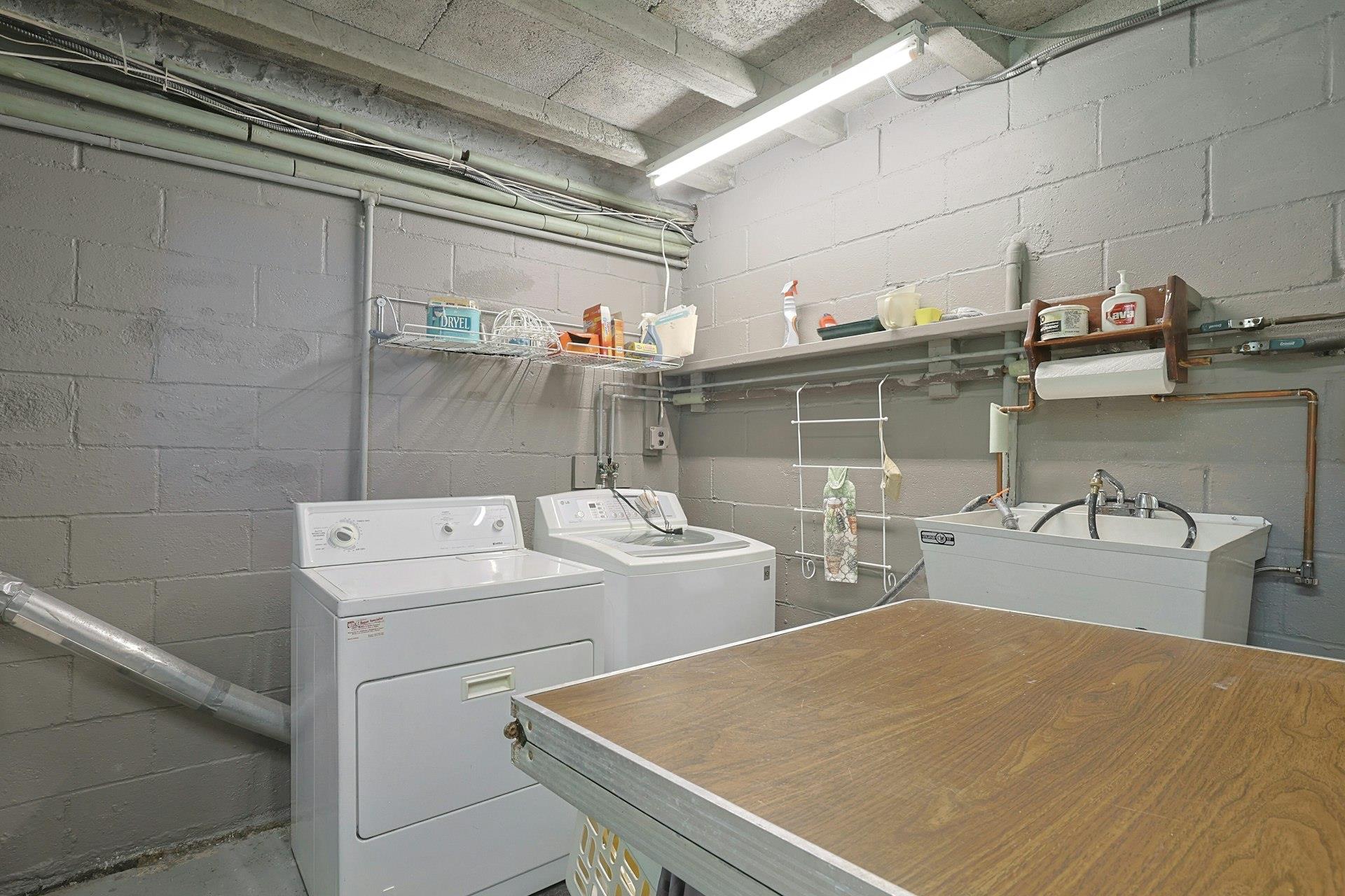 53 Prior Place, Yonkers, New York image 26
