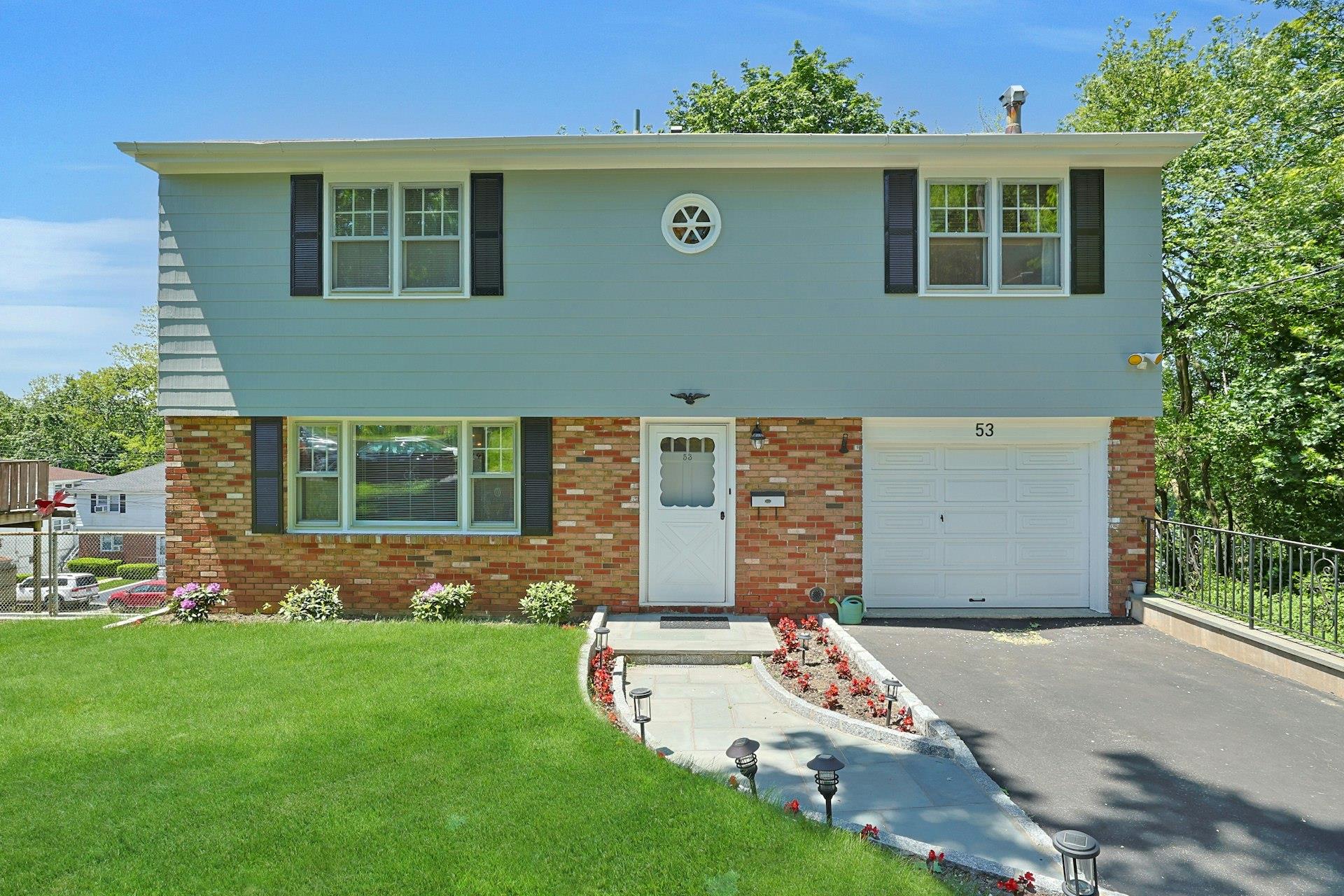 53 Prior Place, Yonkers, New York image 1