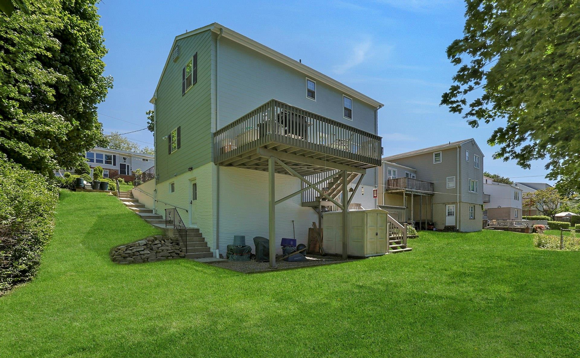 53 Prior Place, Yonkers, New York image 32