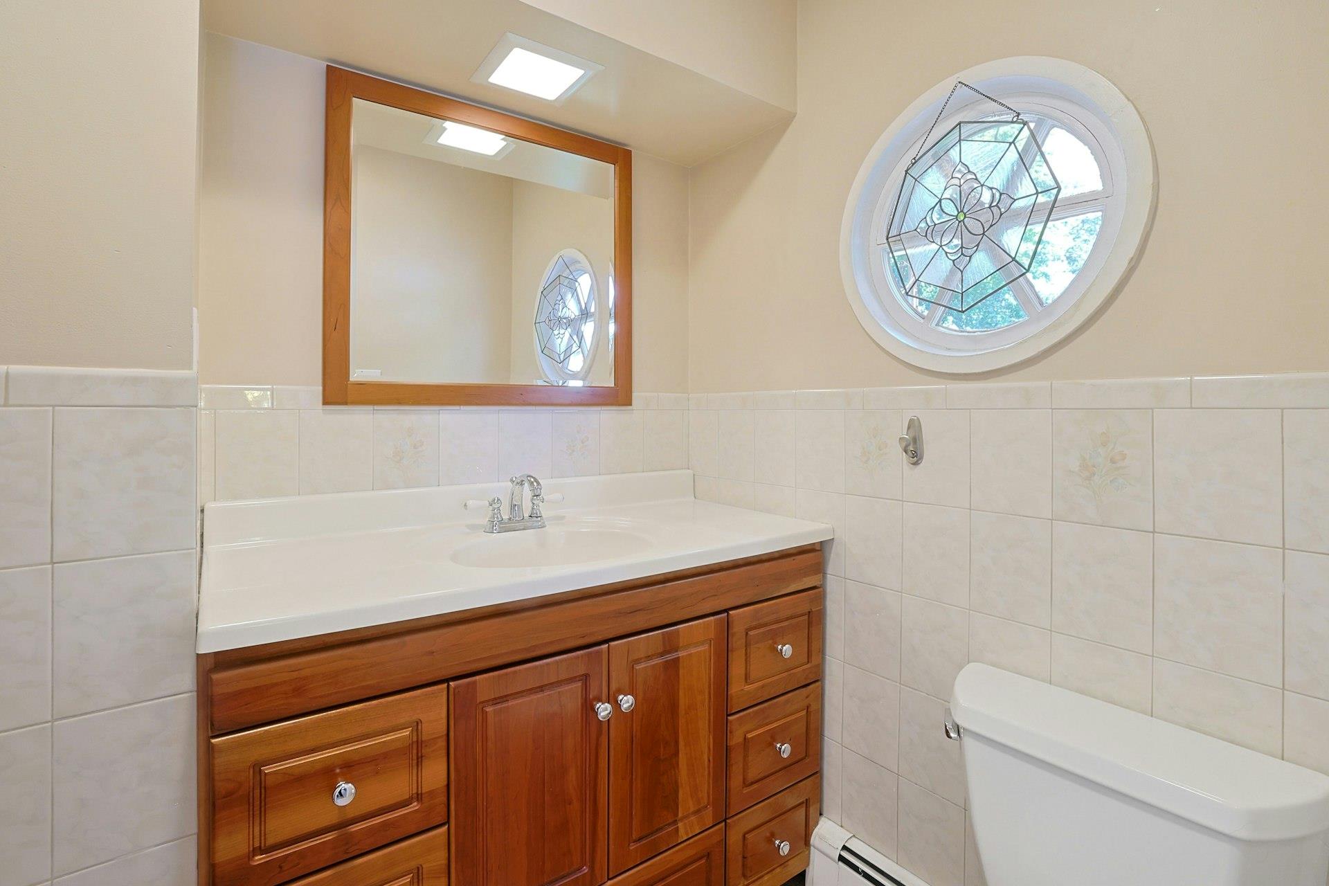 53 Prior Place, Yonkers, New York image 17