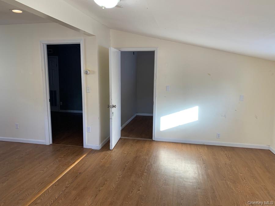 8068 Albany Post Road 2