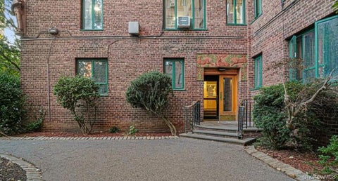 Condo For Sale - 1 Metropolitan Oval #1B<br/> Bronx, NY 10462