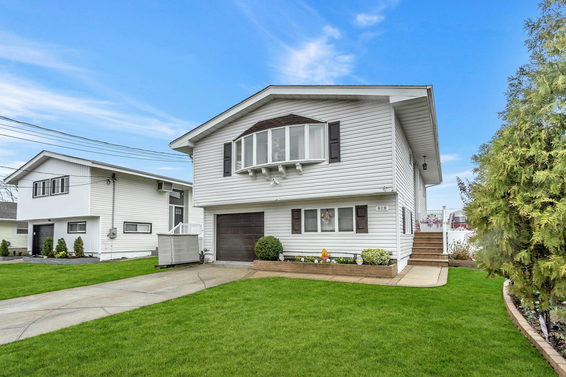 818 S Ocean Avenue, Freeport, New York image 3