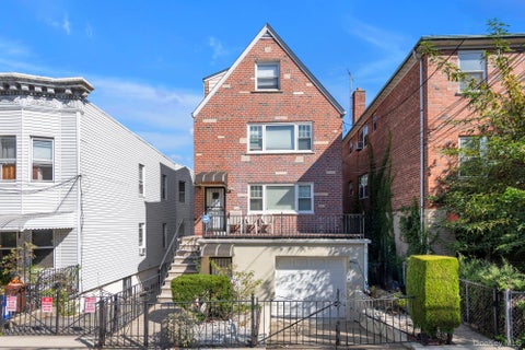 Multifamily For Sale - 2839 Zulette Avenue<br/> Bronx, NY 10461