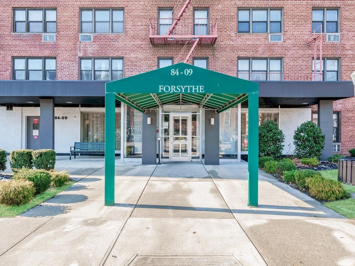 84-09 155 Avenue #4J, Howard Beach, New York image 1