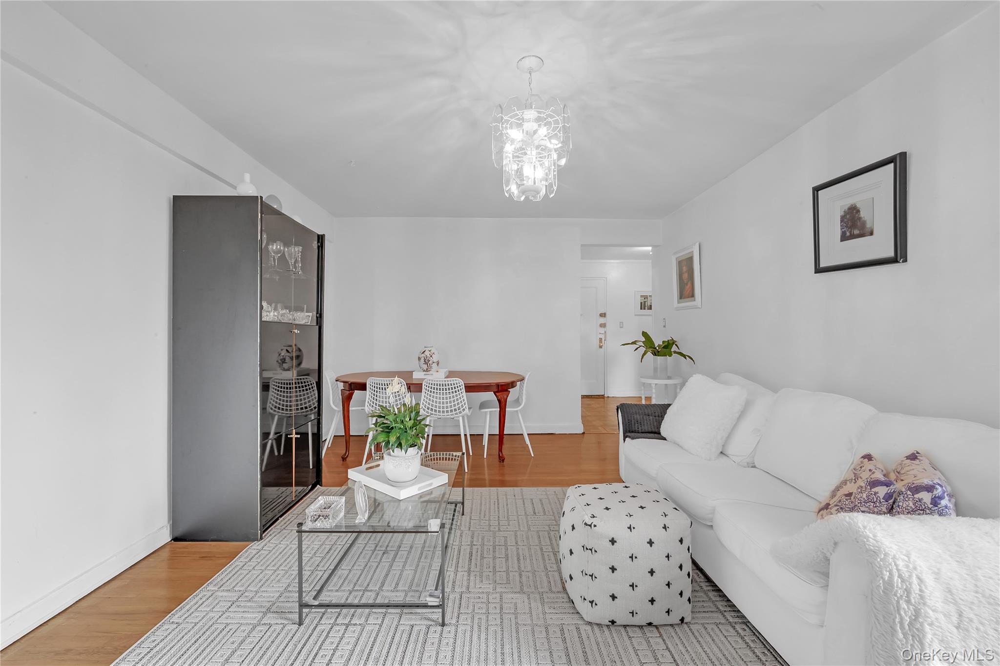 2821 Kings Highway 5L
