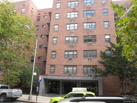 Photo of 99-10 60th Avenue #3H, Corona, NY 11368 (MLS # 924982)