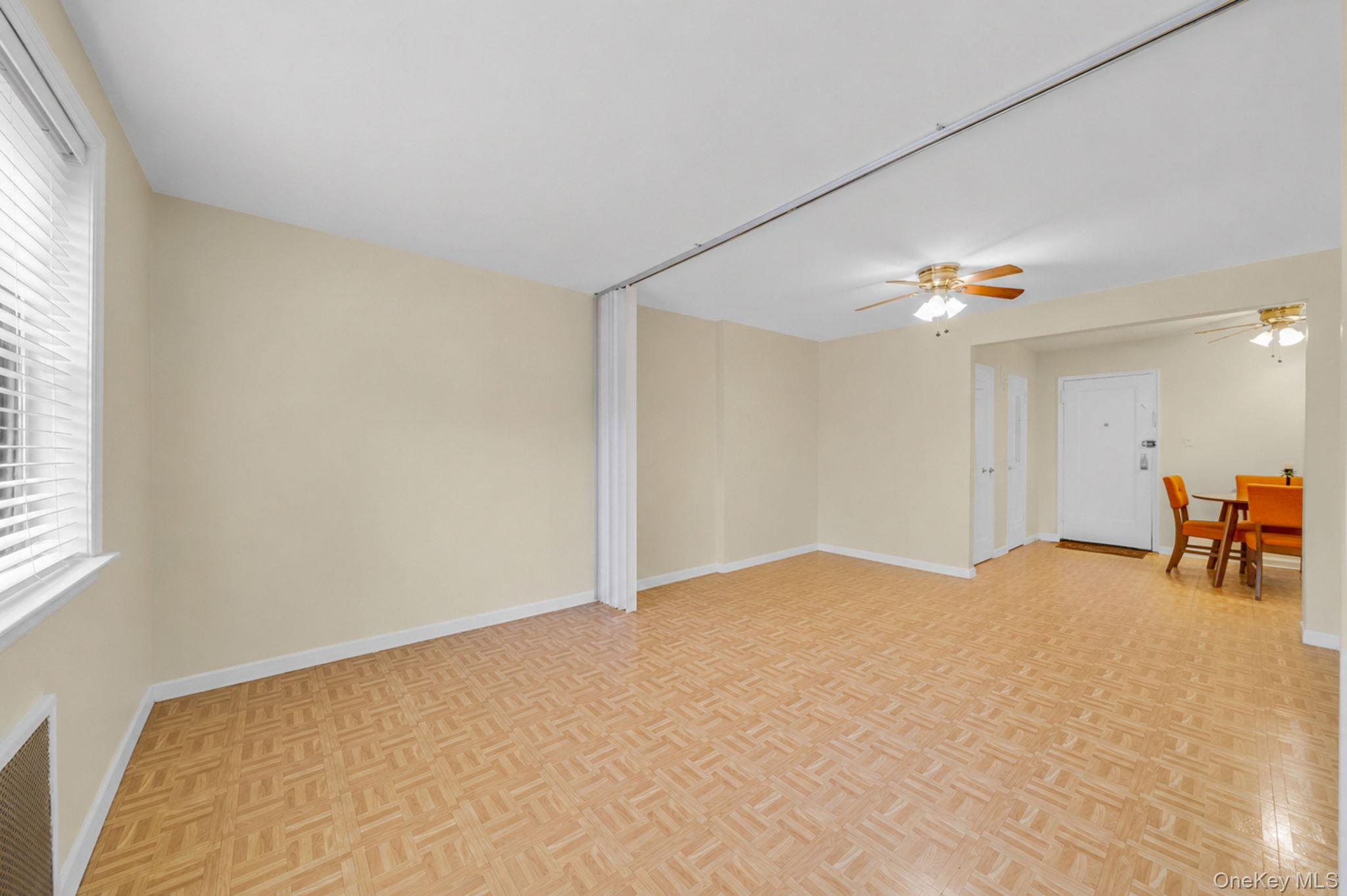139-05 85 Drive 5E - Photo 4
