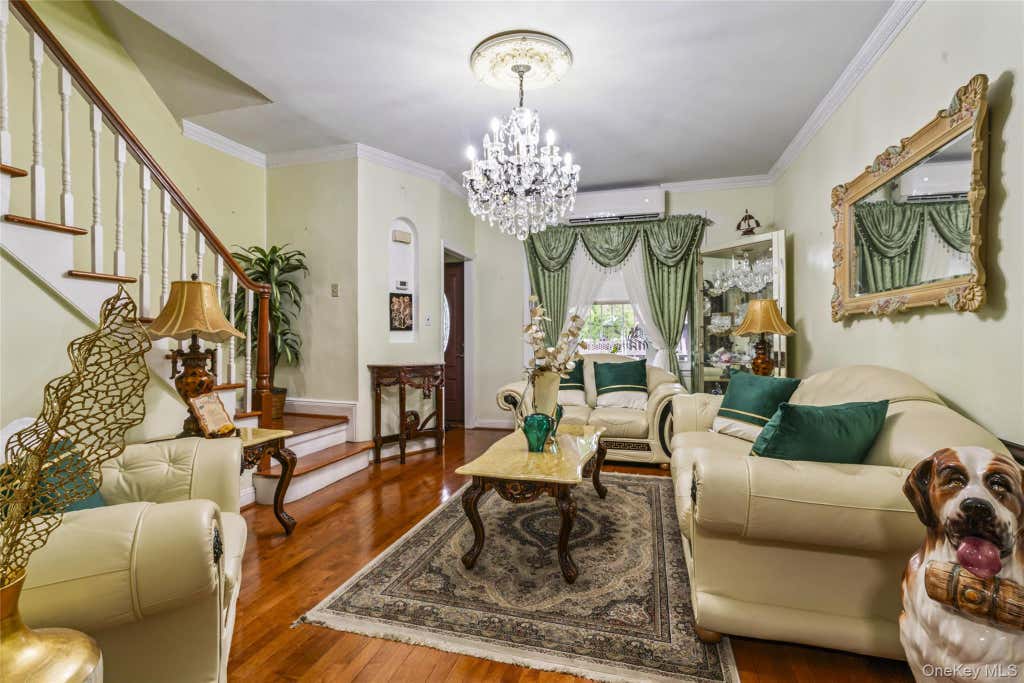 Photo of 157 E 49th Street, Brooklyn, NY 11203 (MLS # 1025021)
