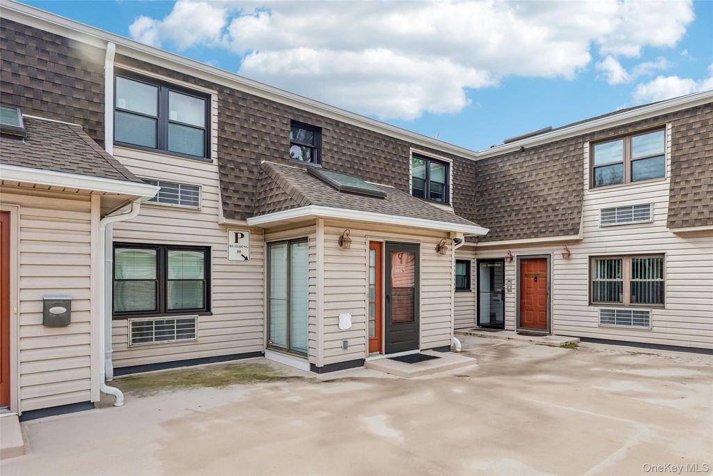 Photo of 1331 Broadway #P 10/11, Hewlett, NY 11557 (MLS # 997603)