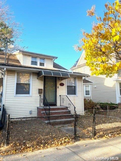 115th Drive, Jamaica, Queens, NY - 3 Bedrooms  
2 Bathrooms - 