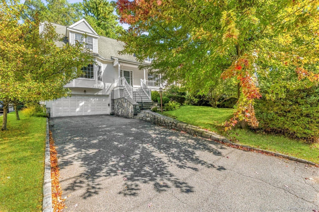 Photo of 30 Elmore Avenue, Croton-on-Hudson, NY 10520 (MLS # 1063337)