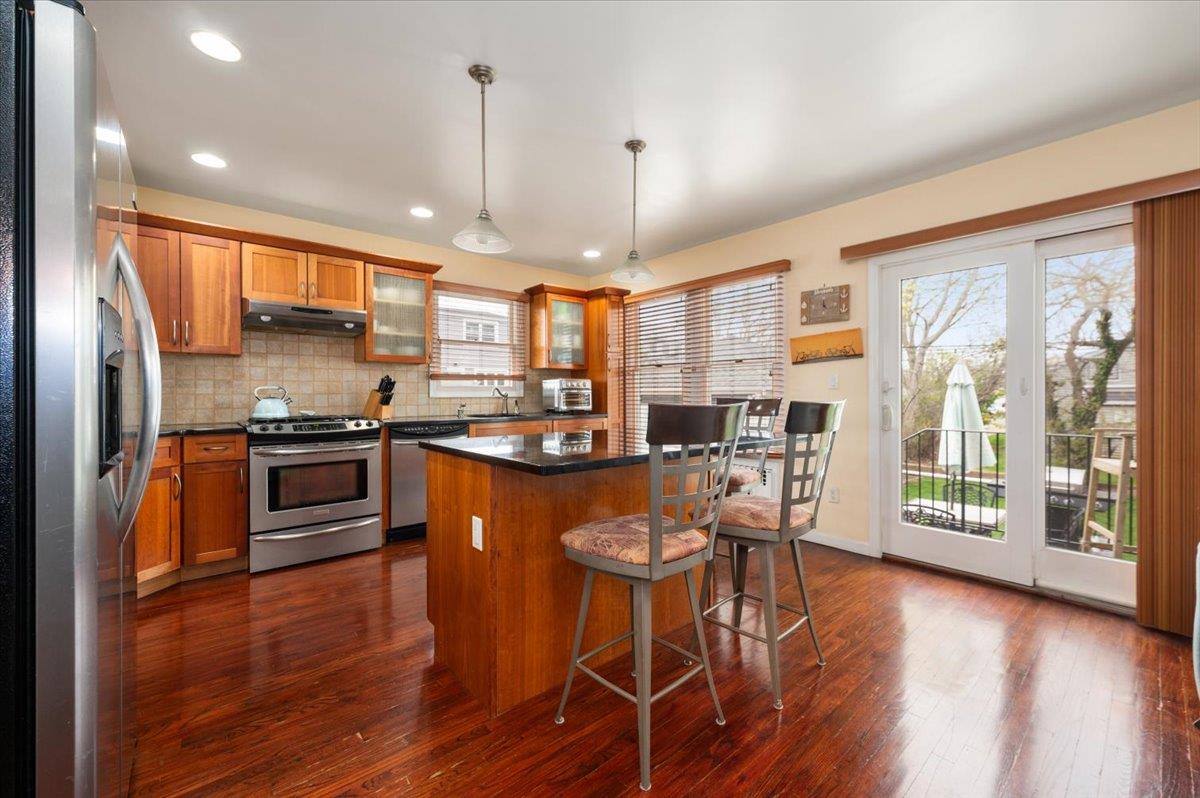 615 E Walnut Street, Long Beach, New York image 6