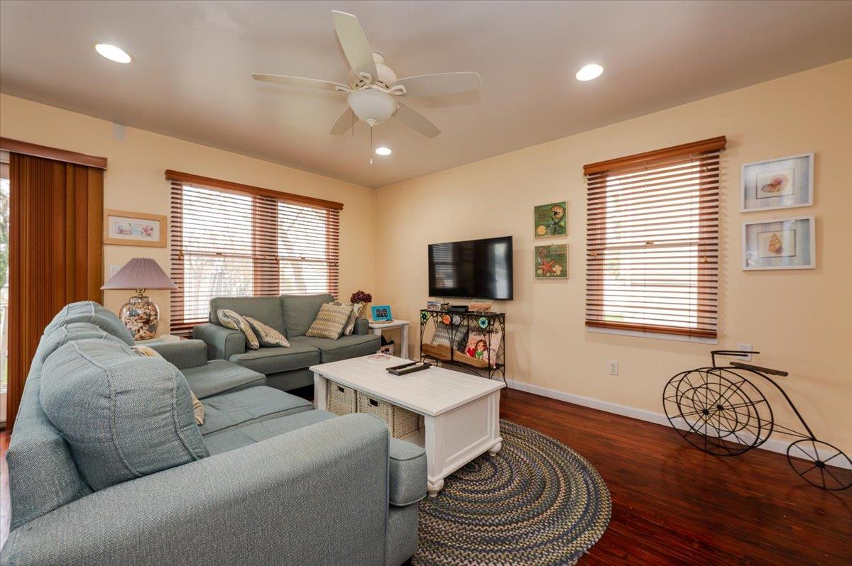 615 E Walnut Street, Long Beach, New York image 10
