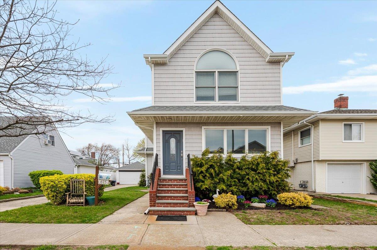 615 E Walnut Street, Long Beach, New York image 1