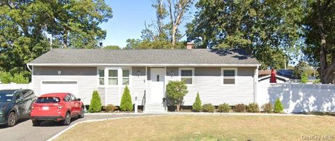 9 Amfer Court Bay Shore NY 11706