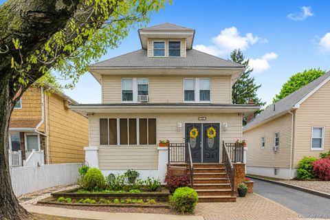 109 Adams Avenue Staten Island NY 10306