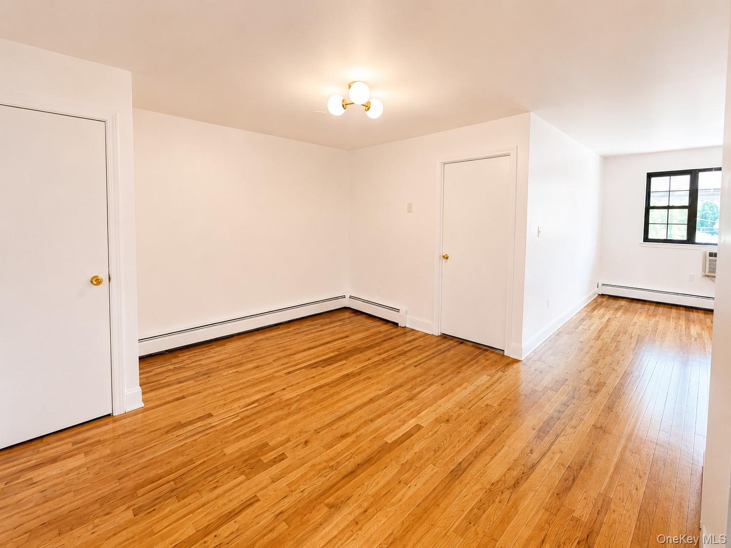Photo 1 of 12 — 533 Soundview Avenue 3rd Floor, Bronx, NY 10473